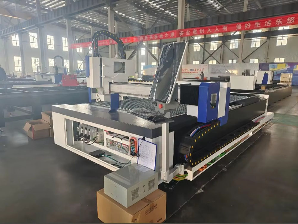 Industrial 3000W CNC Fiber Las - Industrial Laser Cutters review and price
